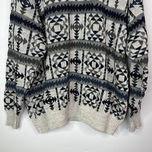 Vintage St. John's Bay Southwestern Crewneck Sweater Size XL - Picture 3 of 7